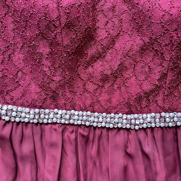 Speechless Maroon Prom Dress {Juniors Size 11} - Picture 4 of 5